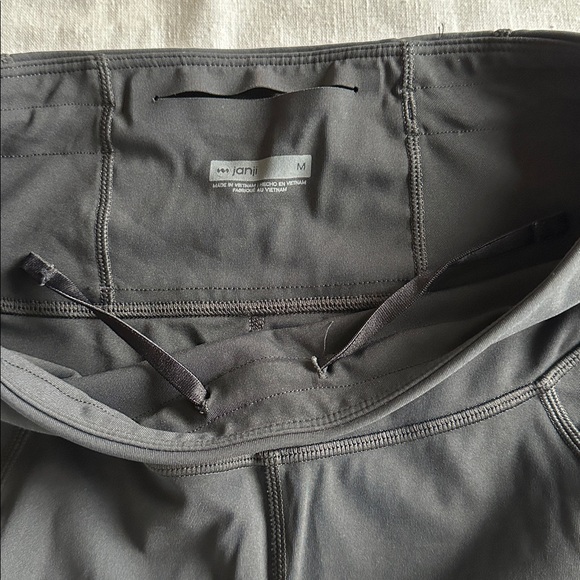 Janji Pace Shorts Midnight M - Picture 8 of 8